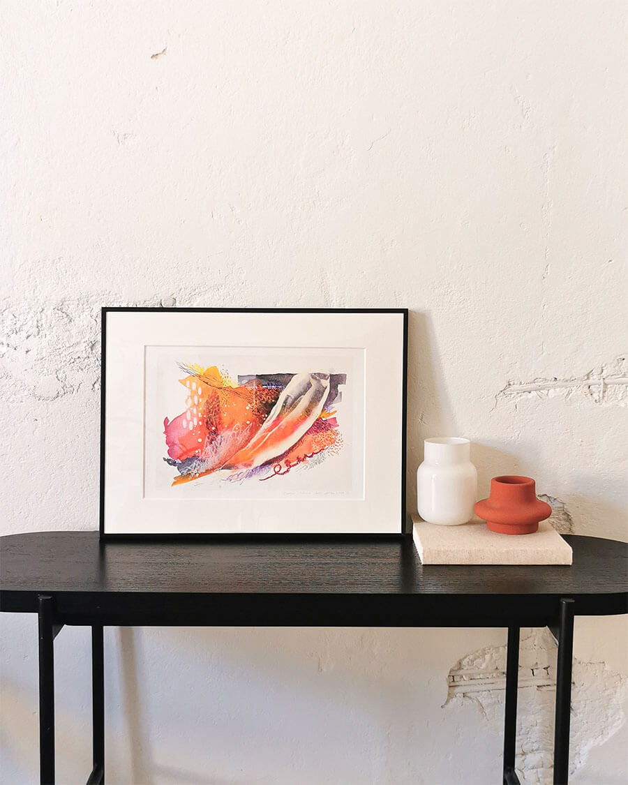 japandi, minimalistyczne wnętrze, czarna konsola, Giclee print, minimalistyczne dekoracje,